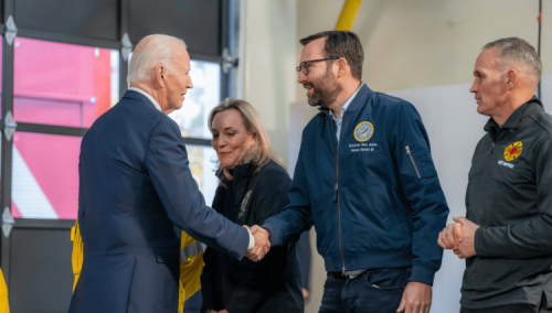 Senator Allen shakes hand with President Biden